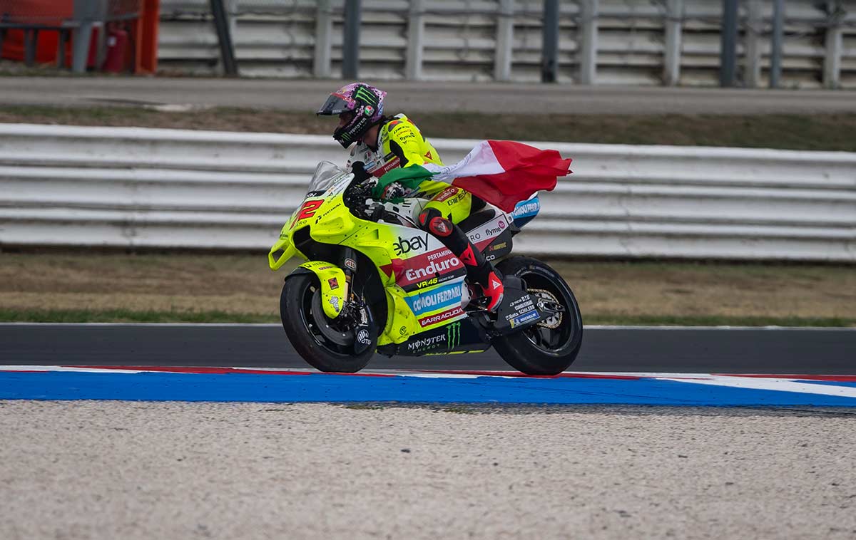 VR46 Comoli Ferrari Moto